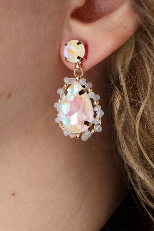 Day&Eve by Go Dutch Label - Elegant Drop Earrings in Coral and Pink