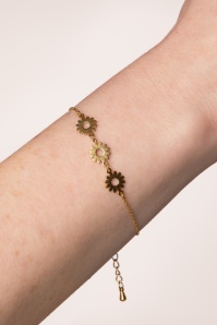 Day&Eve by Go Dutch Label - 3 Flowers Bracelet in Gold