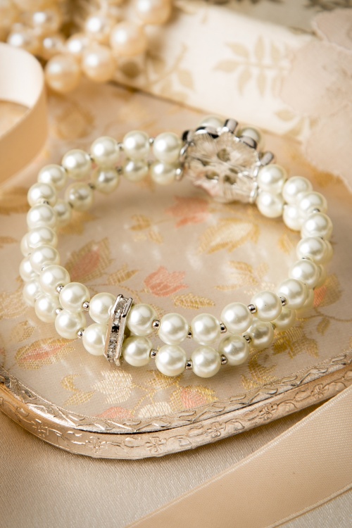 Lovely - Audrey Cream Pearl Bracelet 5