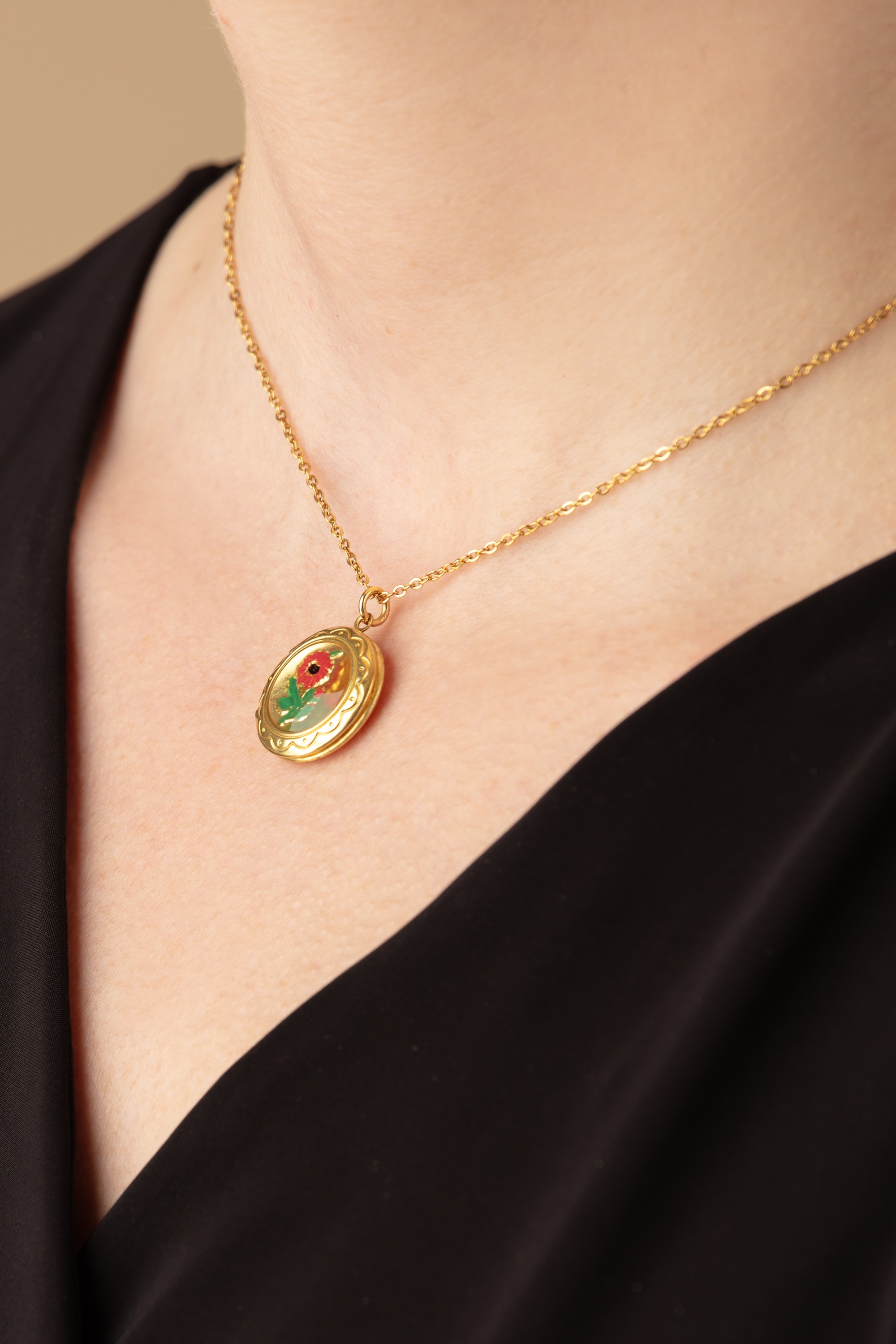 Urban Hippies - Flower Locket ketting in goud