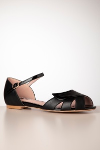 Banned Retro - Glamorous Gliders Flat Sandals in Black 3
