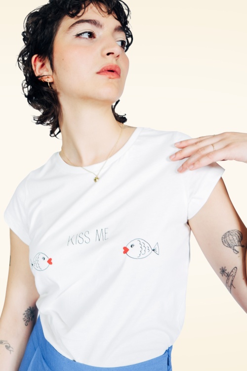 Mademoiselle YéYé - Kiss Me T-Shirt in Ecru