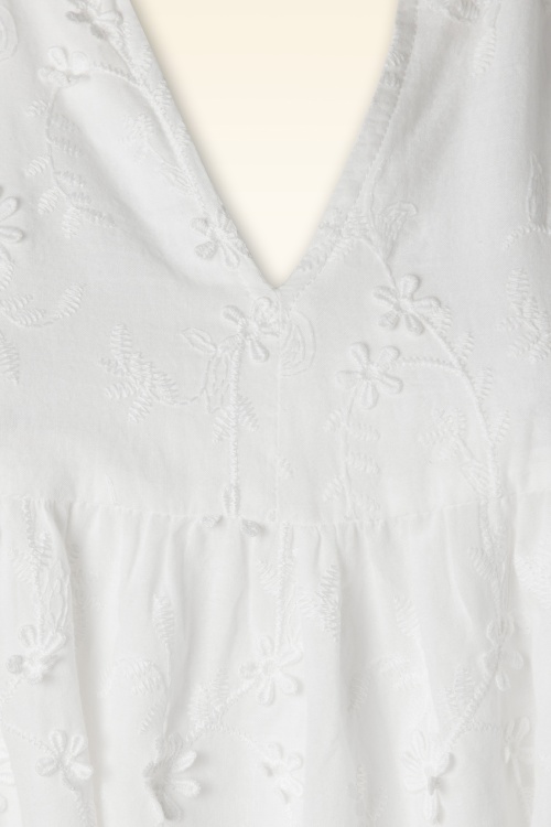 Smashed Lemon - Ruth Embroidery Dress in White 6