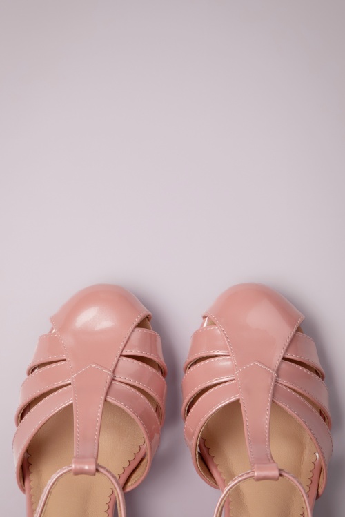 Banned Retro - Dance Me To The Stars Pumps in Pearly Pink 2