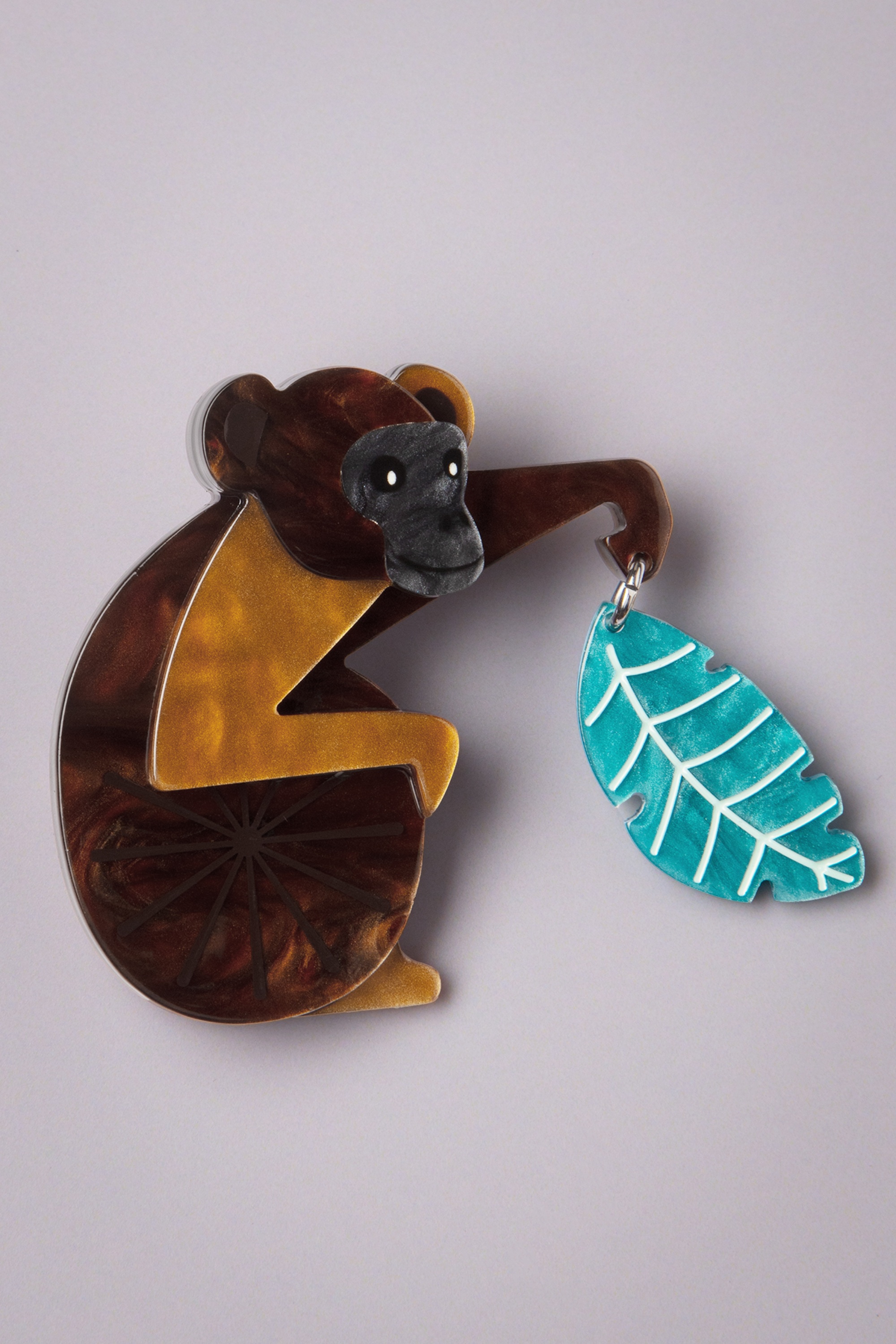 Erstwilder - Princely Primate broche