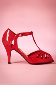 Banned Retro - 40s Secret Love Sandals in Lipstick Red 2