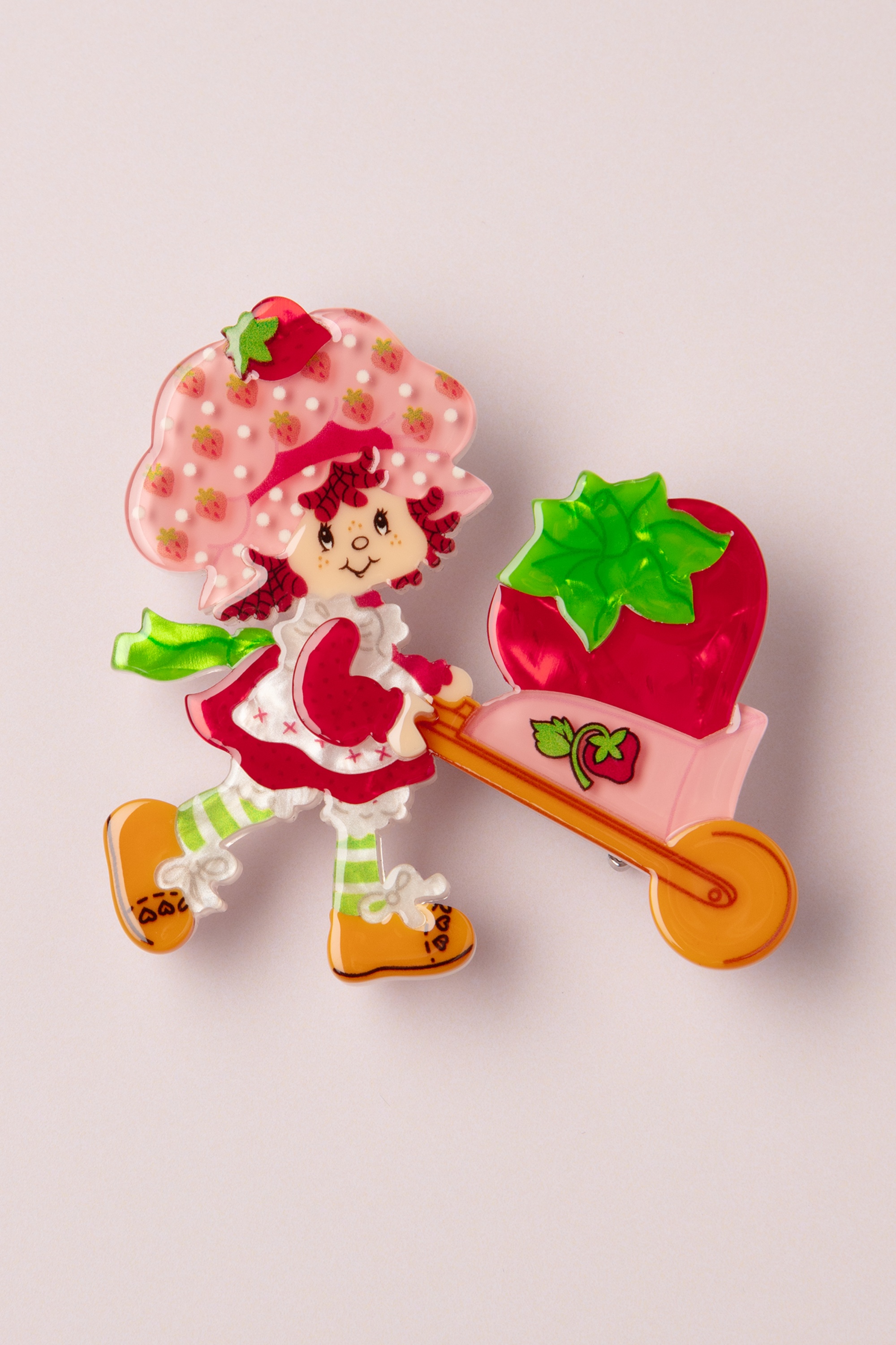 Erstwilder - Strawberry Wheelbarrow broche