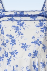 Timeless - Ivy Floral jurk in ijswit en blauw 3