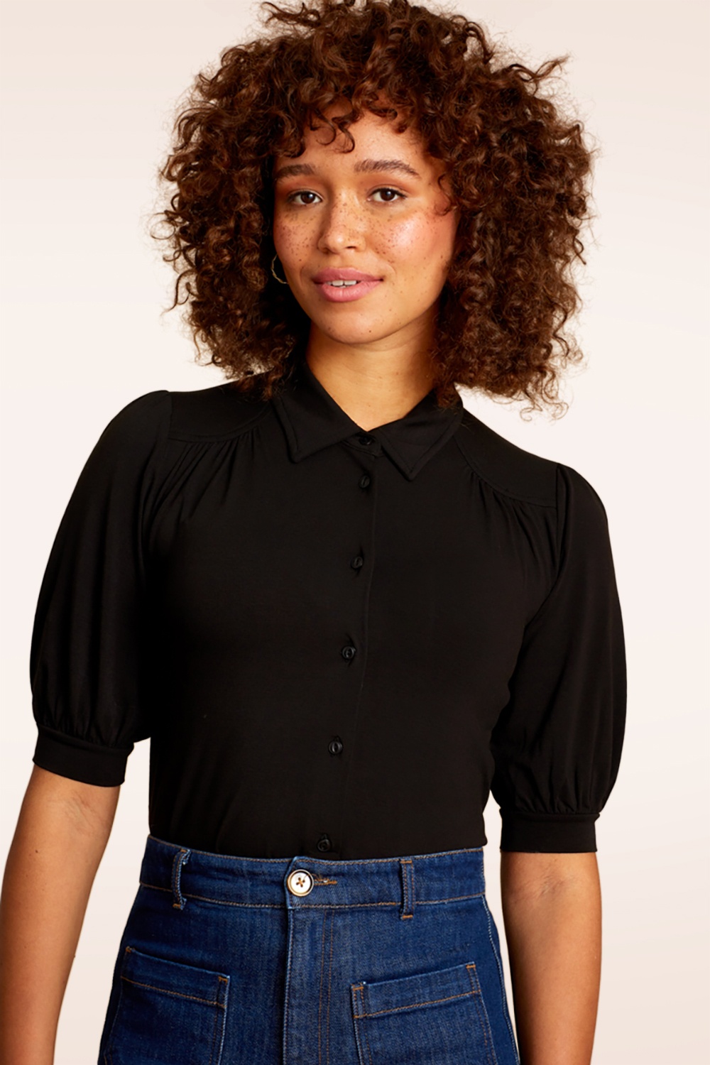 King Louie - Carina Ecovero lichte blouse in zwart