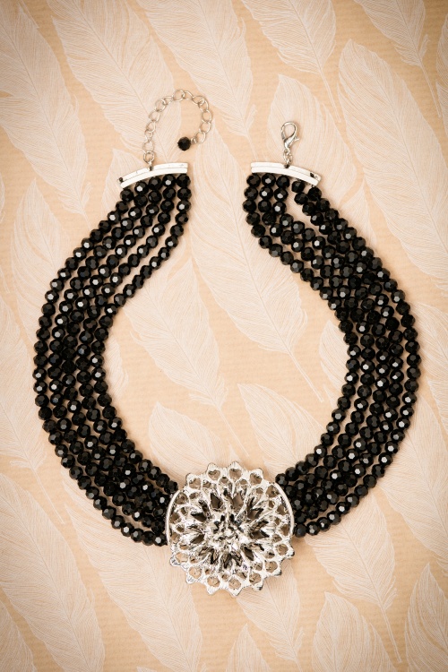 Lovely - 50s Audrey Jet Flower Necklace in Black and Silver 4