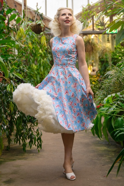 Topvintage Boutique Collection - Adriana Swing-Kleid mit Blumenmuster in Blaugrün