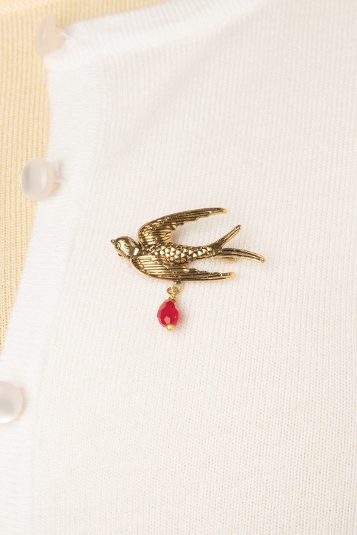 Urban Hippies - Swallow Brooch in Gold and Red