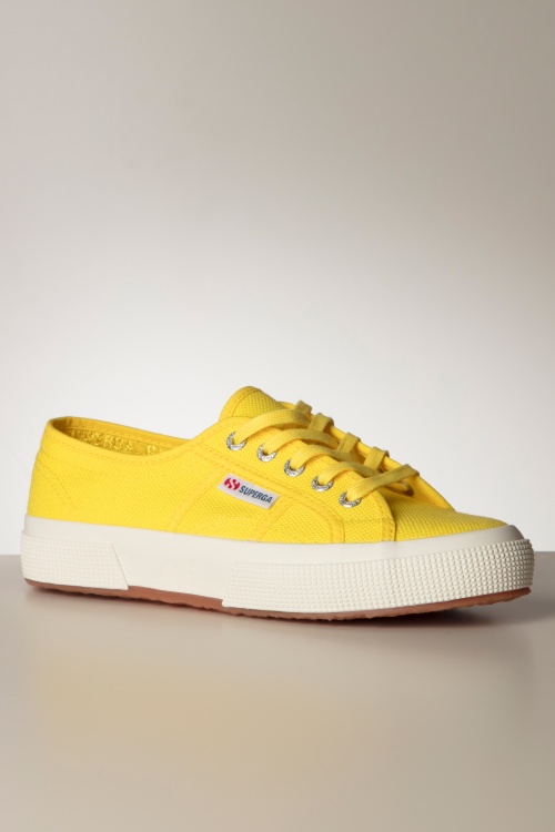 Superga - Cotu Classic sneakers in zonnebloem geel 3