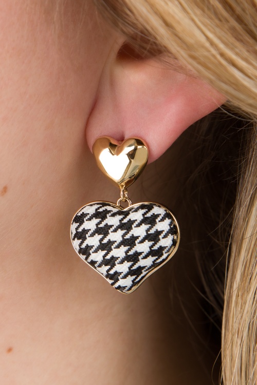 Vixen - Houndstooth Heart Stud Earrings in Gold