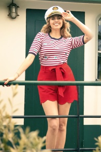 Banned Retro - 50s Ahoy Scallop Shorts in Red 2