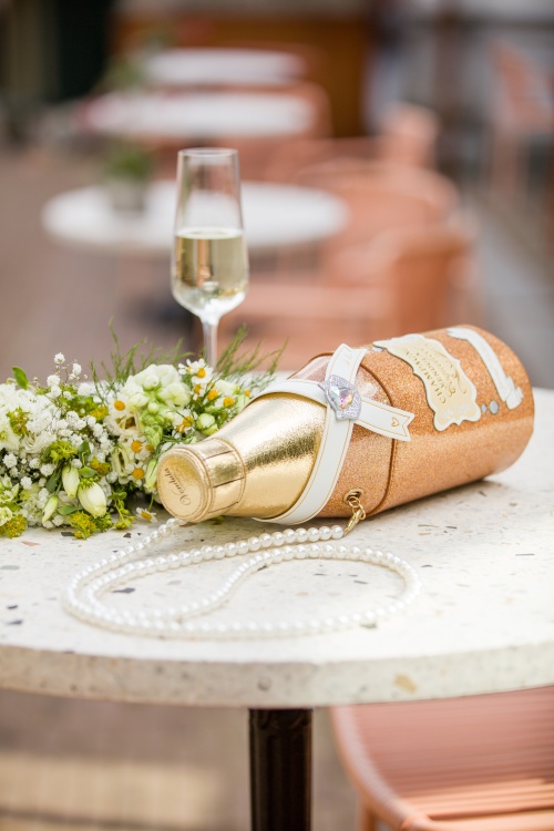 Vendula - The Wedding Shop Champagne tas in brons 2