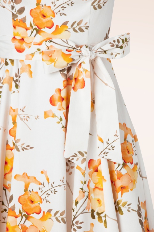 Hearts & Roses 50s Aurelia Floral Swing Dress in White