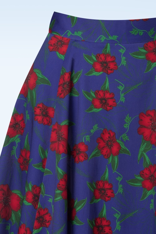 Topvintage Boutique Collection - Topvintage exclusive ~ Adriana Floral Swing Skirt Années 50 en Bleu Foncé 5