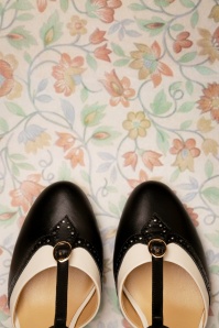 Charlie Stone - 50s Luxe Parisienne T-Strap Pumps in Black and Cream 2