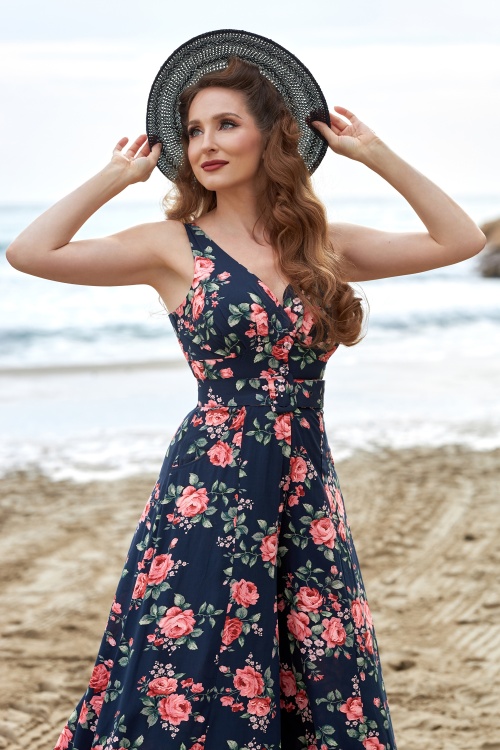 Miss Candyfloss - Giordana Lee floral jumpsuit in marineblauw 2