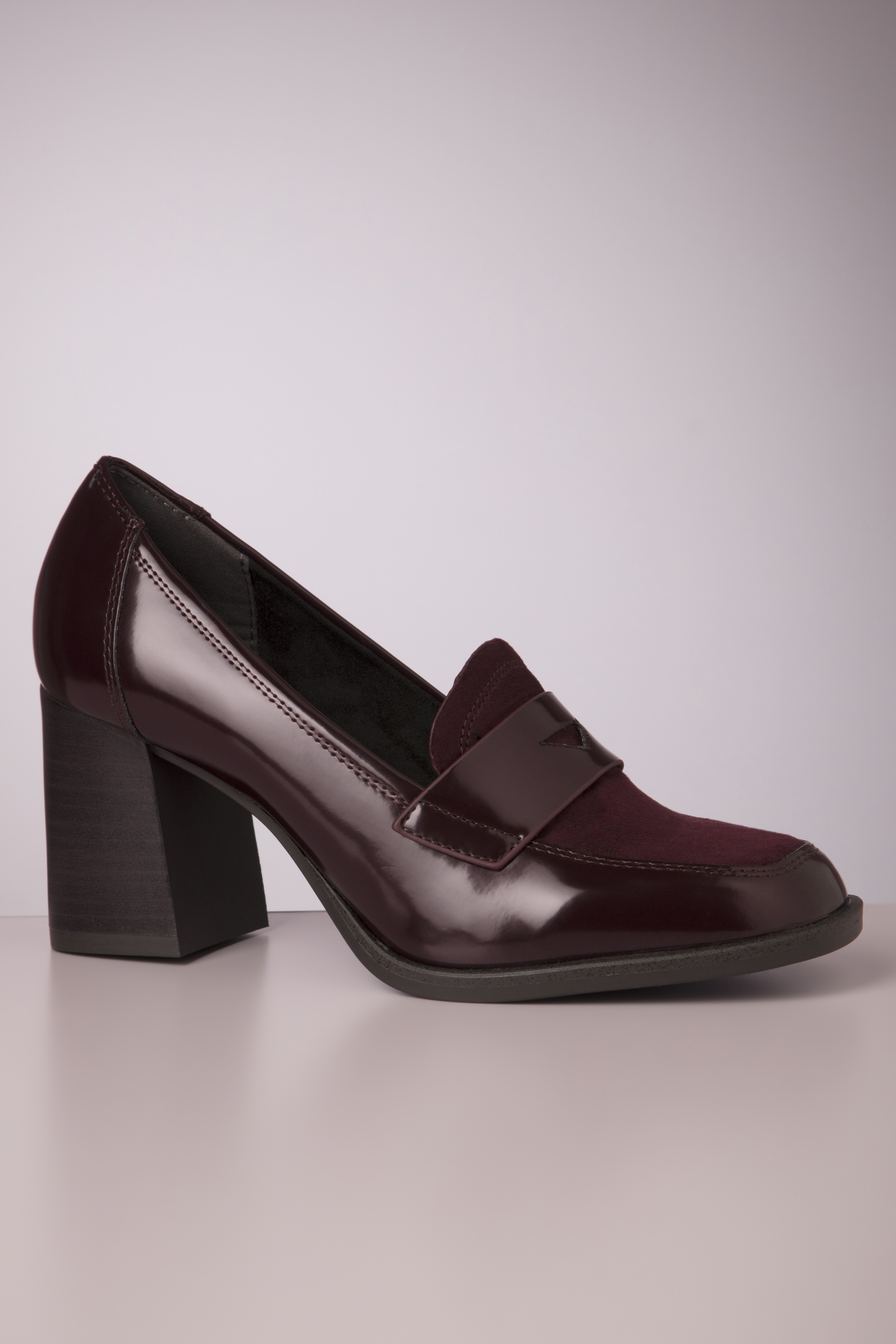 Tamaris - Carmen Loafer stijl pumps in wijnrood 2