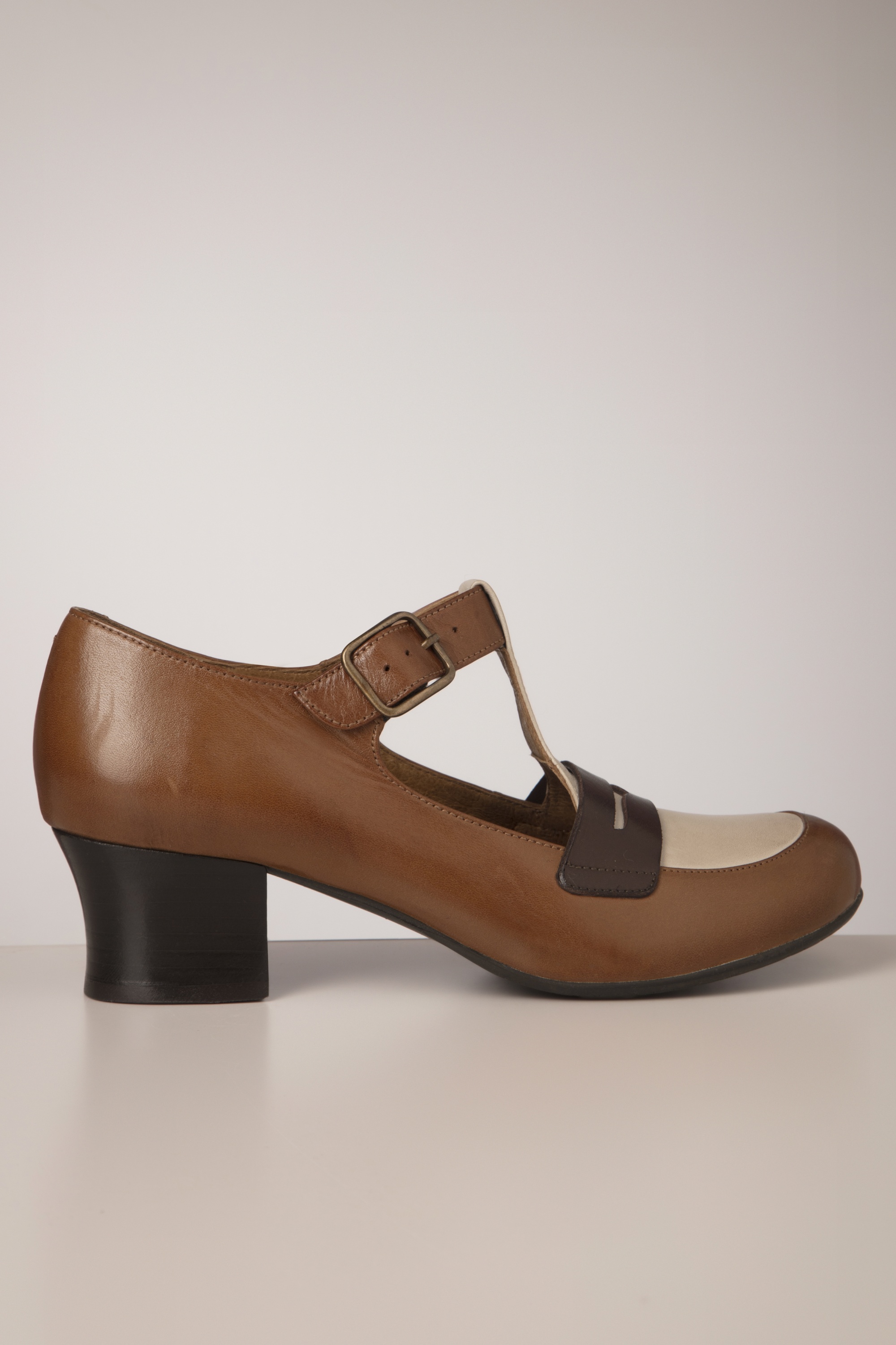 Miz Mooz - Fancie T-Strap pumps in brandy