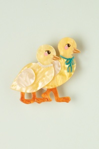 Erstwilder - Well-Dresses Ducklings broche