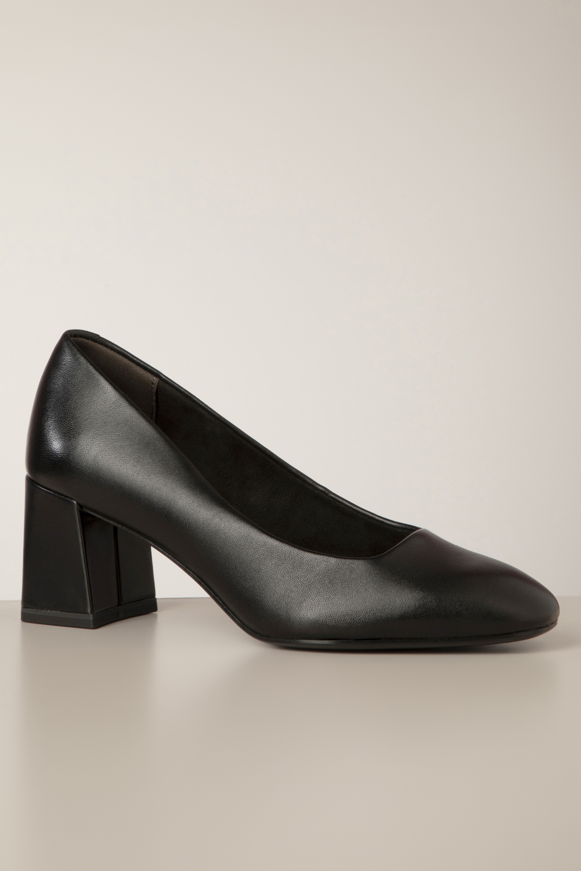 Tamaris - Emmy pumps van leder in zwart 3