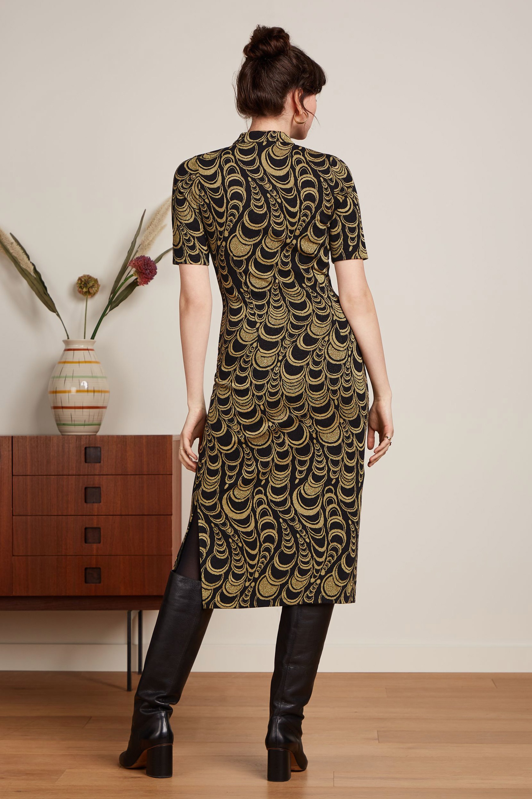 King Louie - Cheongsam Style jacquard midi jurk in zwart 3