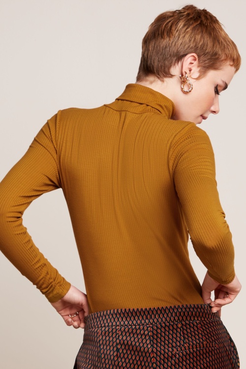 King Louie - Rollneck Uni Rib top in Maple oranje 2