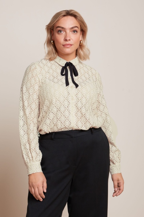 King Louie - Maisie Artiste Lace blouse in ivoor