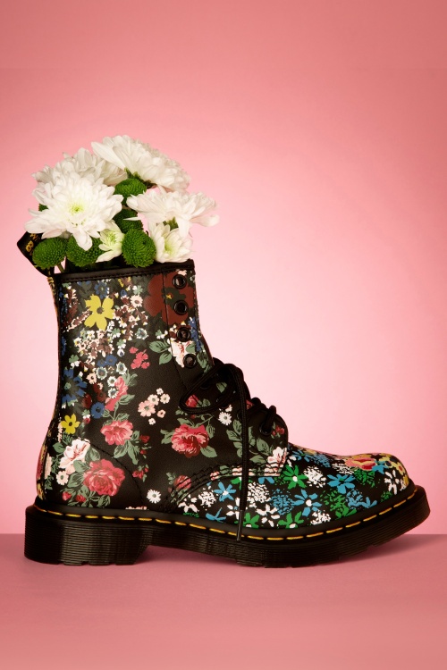 Flower print doc martens online