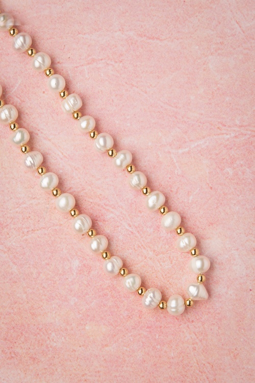 Topvintage Boutique Collection - Give me pearls halsketting in goud en ivoor 2