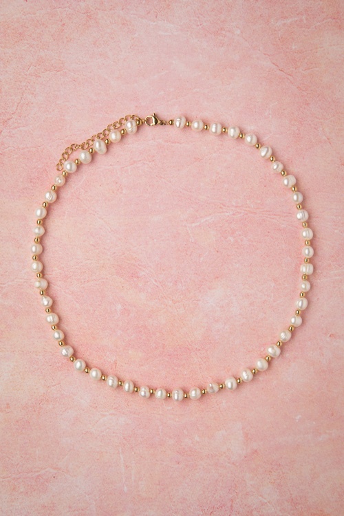 Topvintage Boutique Collection - Give me pearls halsketting in goud en ivoor