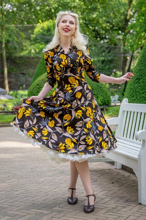 Hearts & Roses - Josie Floral swing jurk in zwart en geel