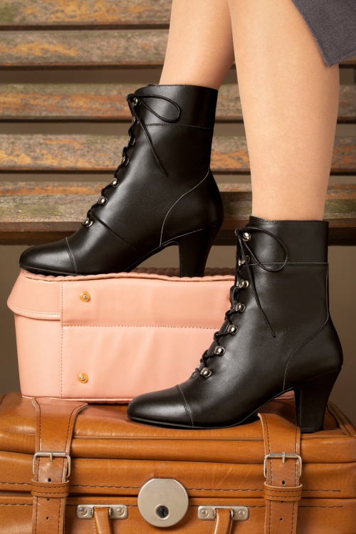 Lola Ramona Topvintage Ava On My Way Lace Up Booties in Black Shop at Topvintage