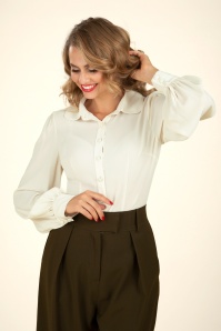 Vixen - Crepe long sleeve blouse in crème 