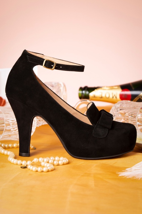 Lola Ramona ♥ Topvintage - Angie Aveline suède pumps in zwart 3