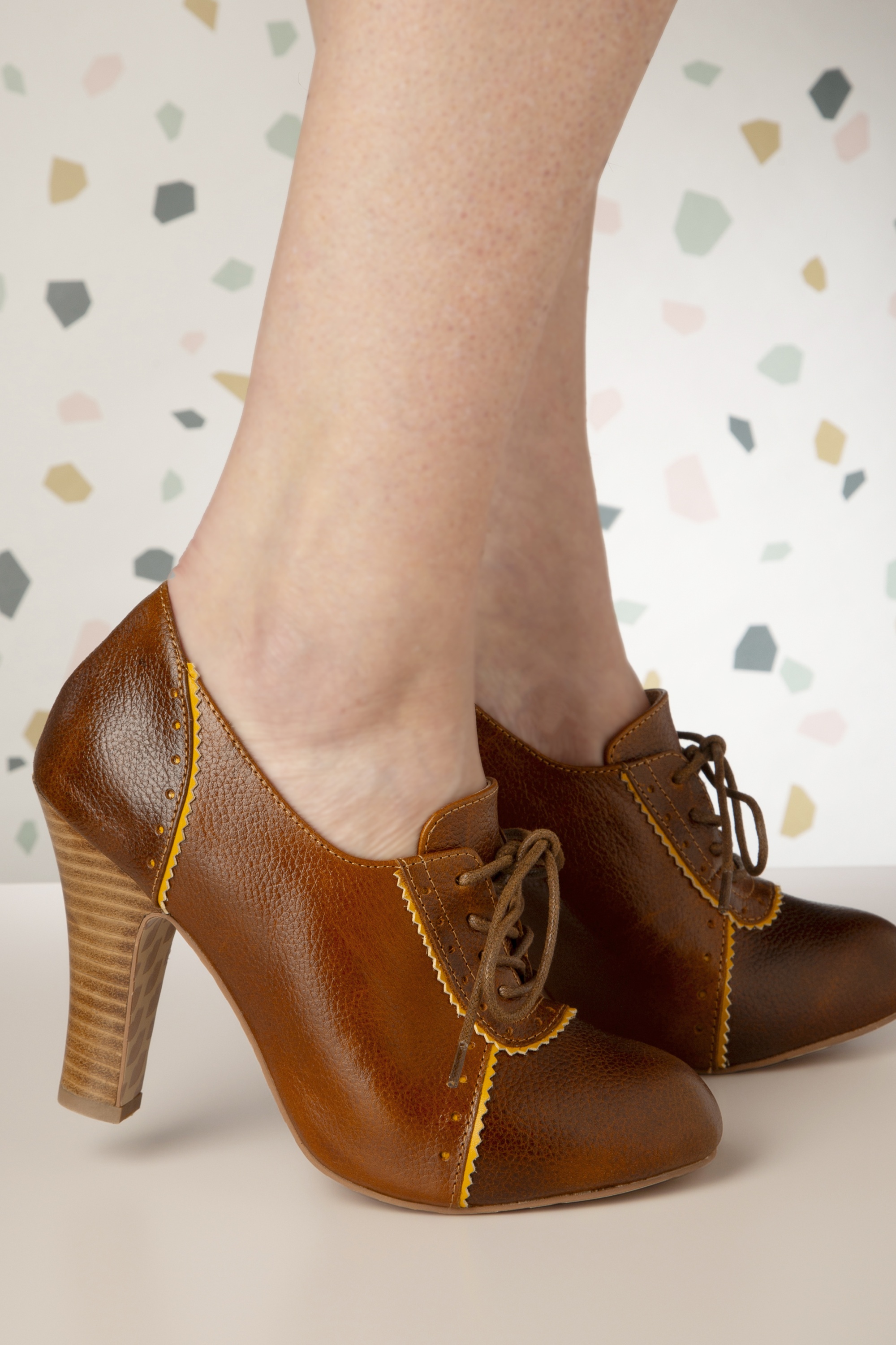 Lola Ramona ♥ Topvintage - June Moment in Time shoe booties in bruin