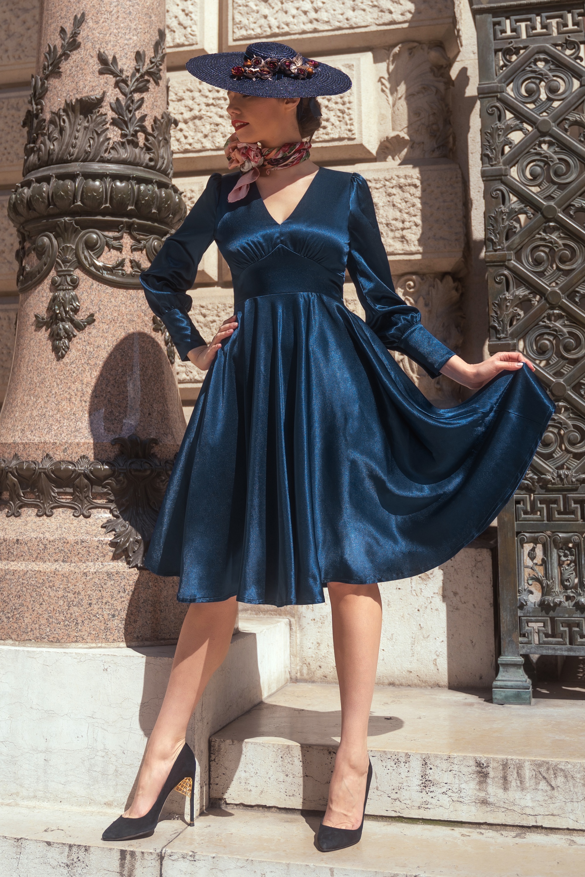 Vintage Diva Cybele Satin Swing Dress in Navy Blue Shop at Topvintage