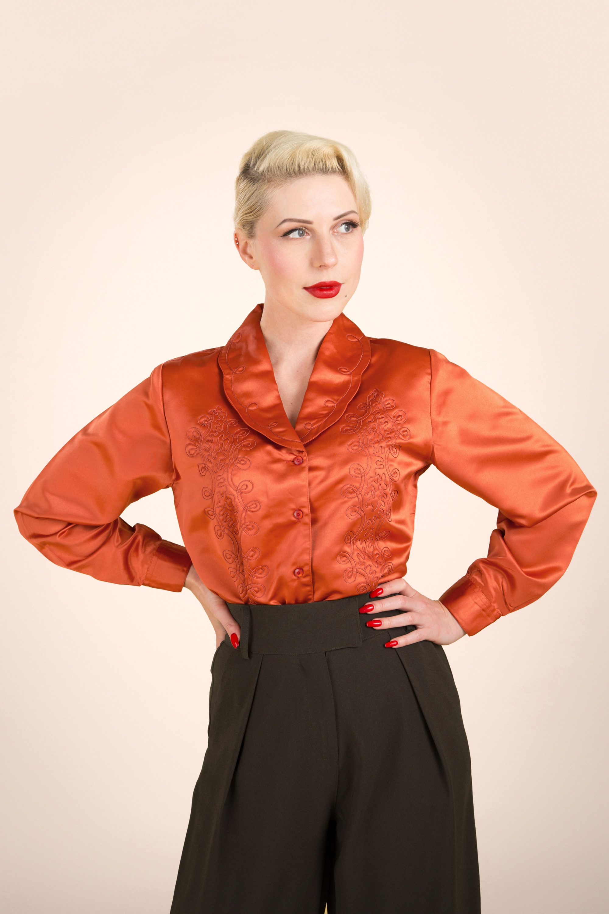 Rock N Romance - Valerie geborduurde blouse in burnt oranje