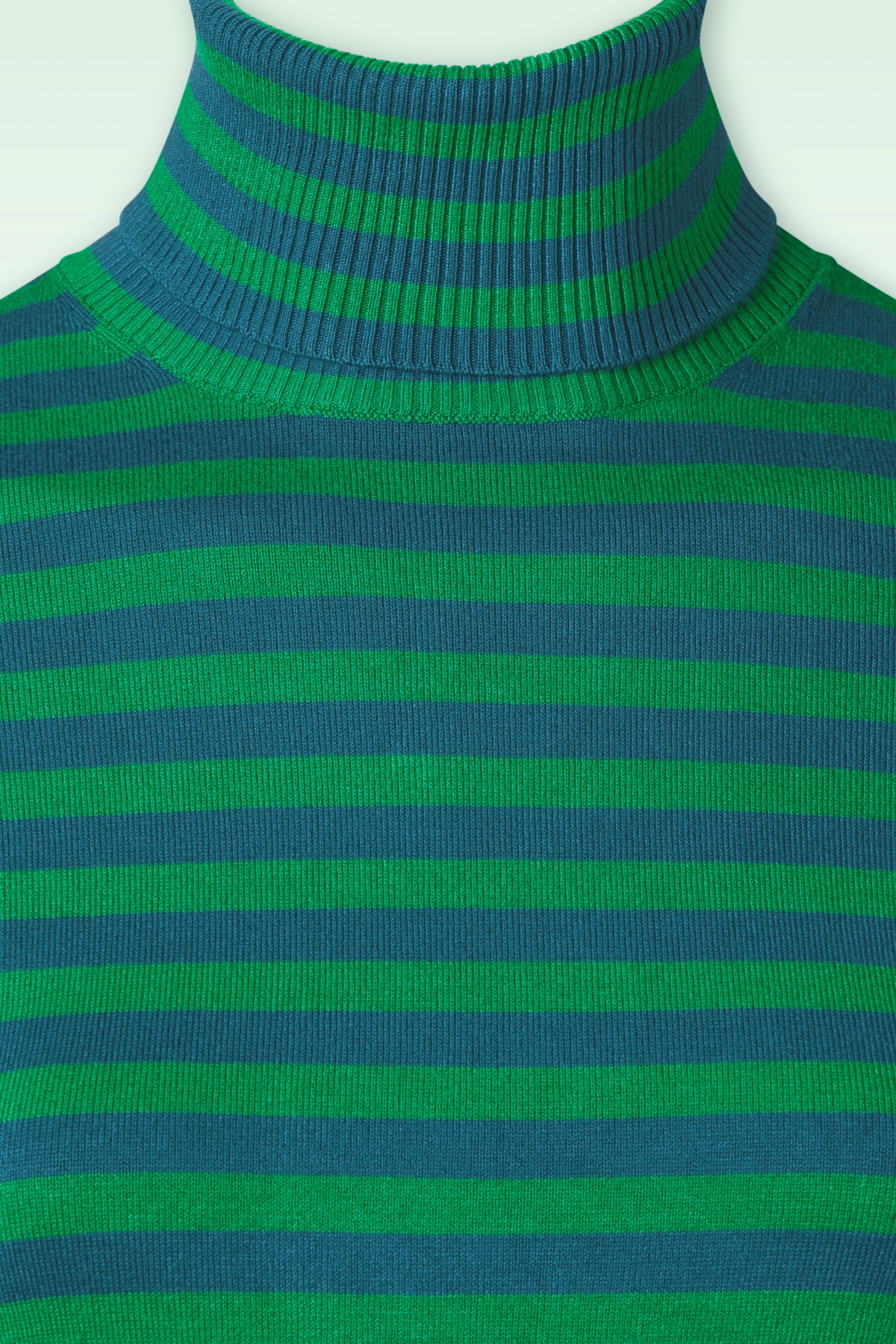 Zilch - High Neck Two Tone top in groen en blauw 2