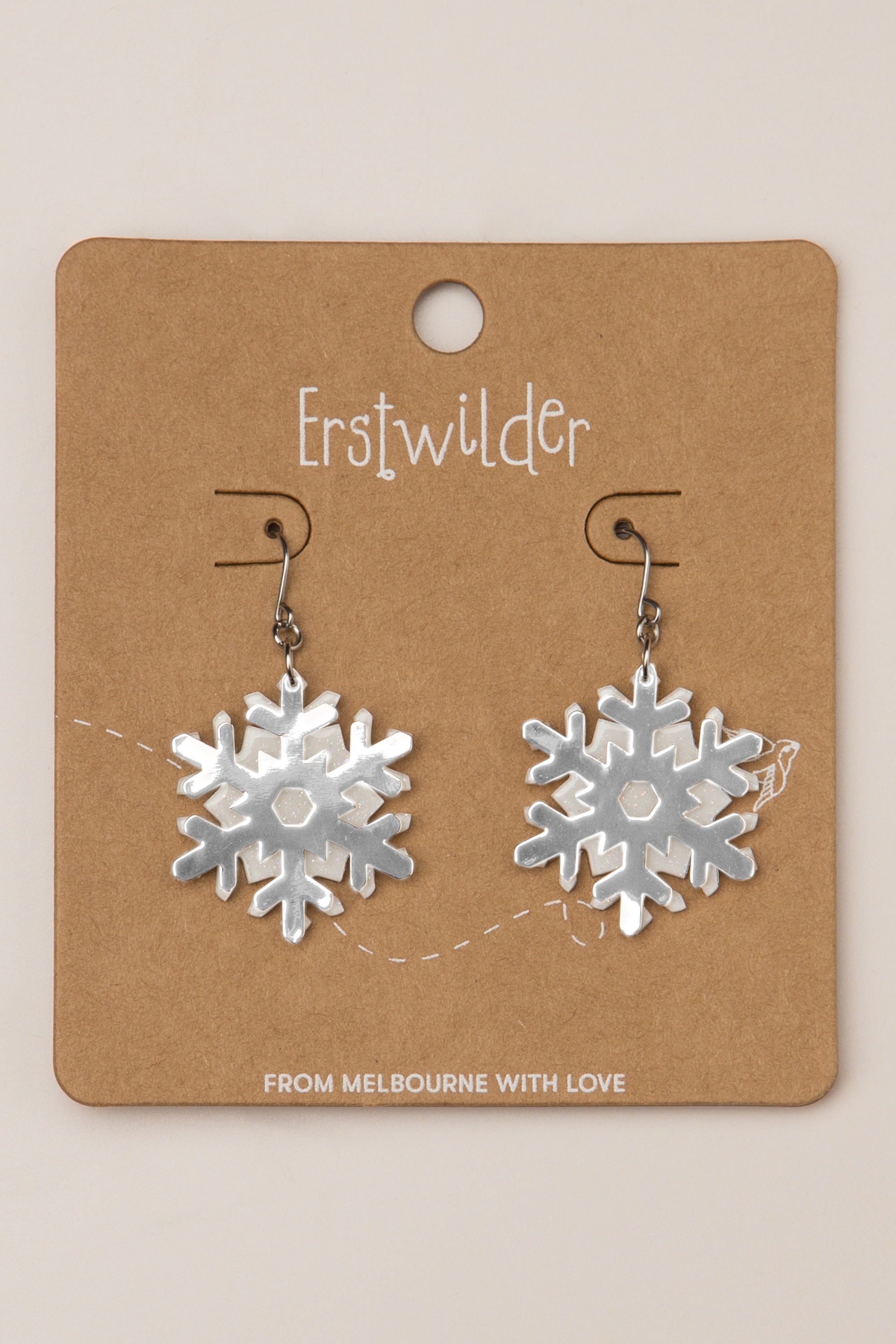 Erstwilder - White Snowflake oorbellen in zilver