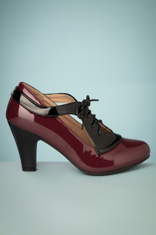 Banned Retro - Retro influencer pumps in bordeaux en zwart