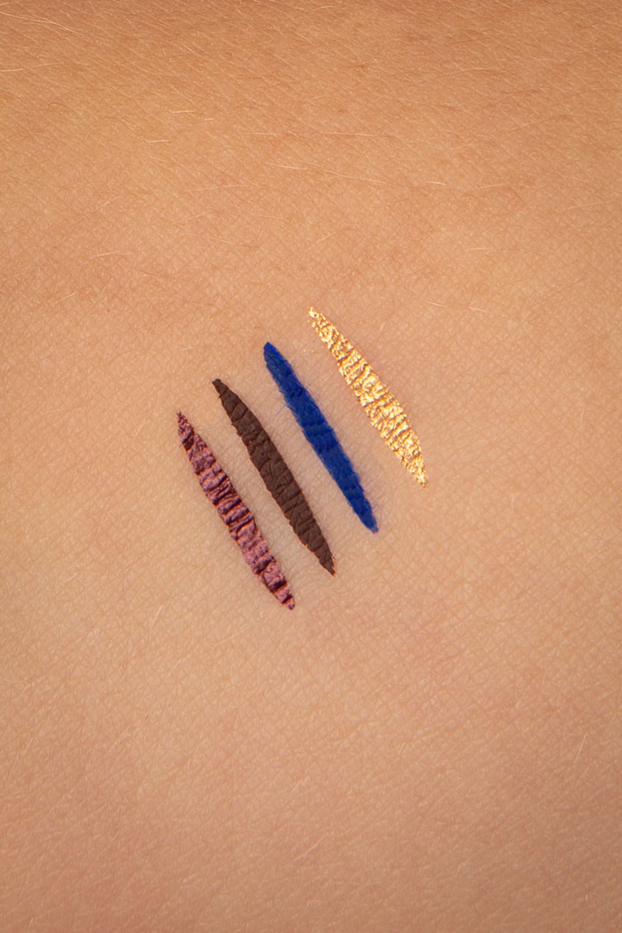 The Balm - Schwing Liquid eyeliner in bruin 3