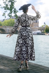 Vintage Diva  - Colette Maxi Kleid in Weiß mit schwarzem Muster 4