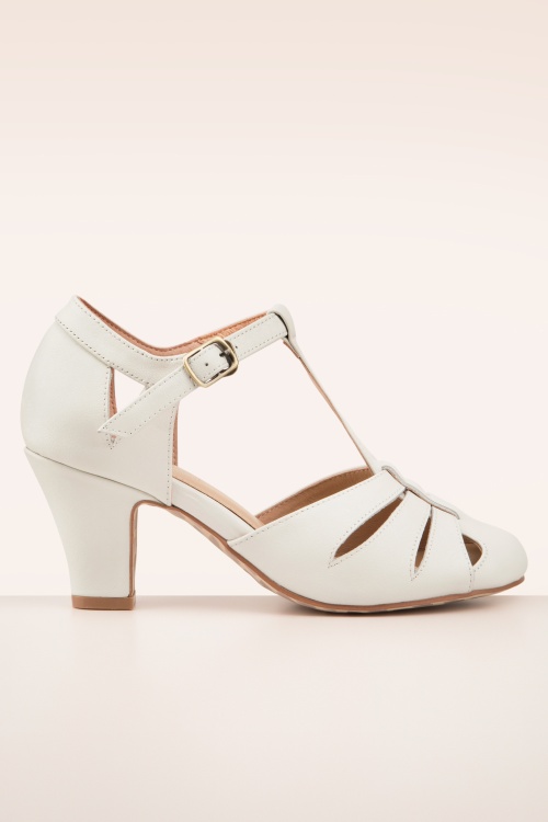 Lola Ramona ♥ Topvintage - Ava Sunshine Chaser pumps in crème