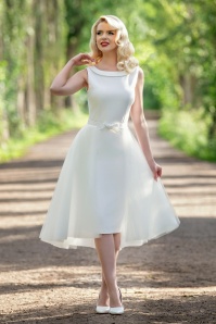Vintage Diva  - The Arabella Bridal pencil jurk in wit 4