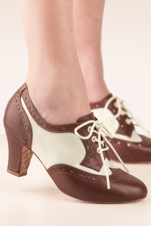 Lola Ramona ♥ Topvintage - Ava Flair shoe booties in crème en bruin