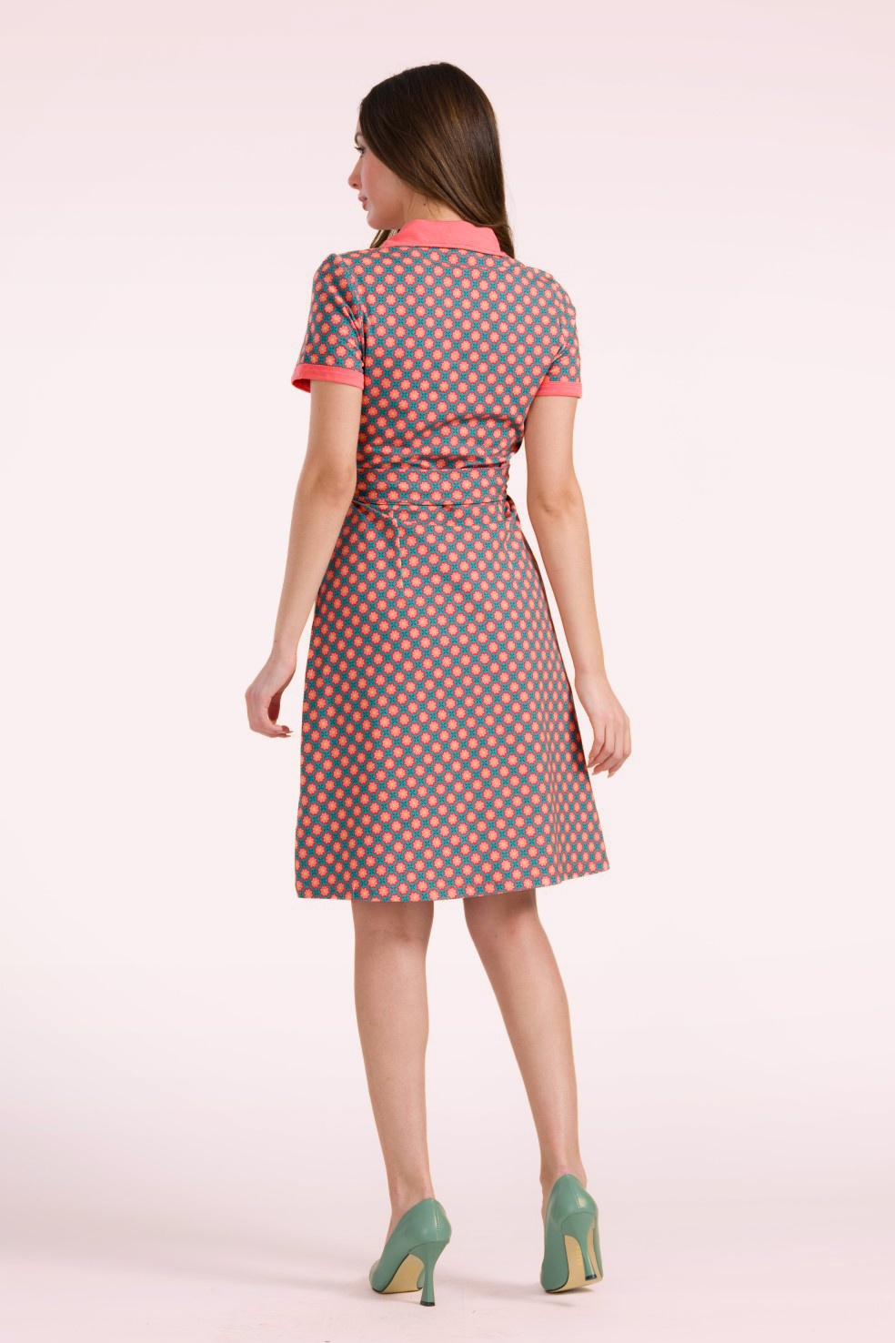 LaLamour - Monique Vintage Flower Kleid in Koralle. 3